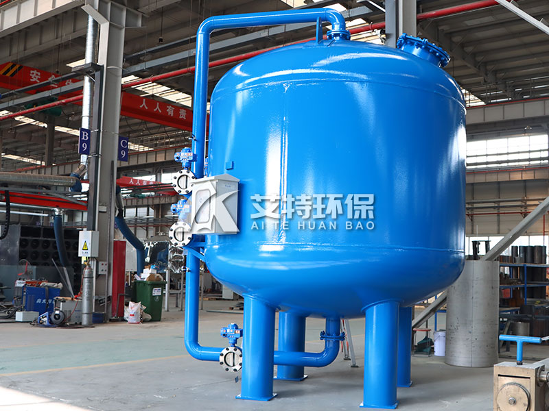 多介质过滤器的运行参数中，哪些参数需要实时监测？